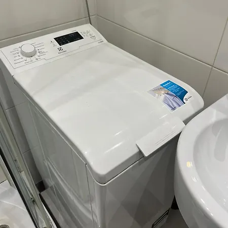 Workation, Centre, 4-5 Persons 3-4 Nights Offer, Nature Park Metro 1min , 15 Min Palac Kultury, Balcony, Quiet, Easy Parking Chroniony * Warschau