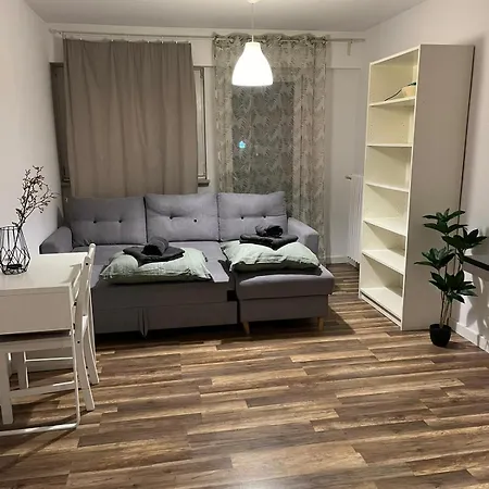 Apartament Workation, Centre, 4-5 Persons 3-4 Nights Offer, Nature Park Metro 1min , 15 Min Palac Kultury, Balcony, Quiet, Easy Parking Chroniony